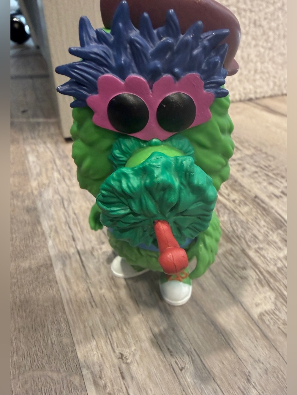 Funko Pop MLB Mascots Phillie Phanatic 05 Philadelphia Phillies Vaulted Loose - Picture 8 of 8